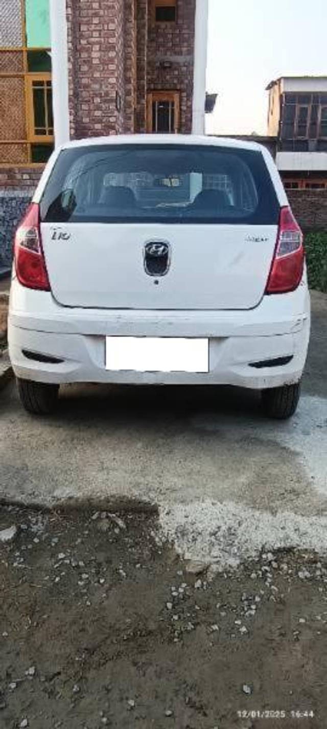 https://images10.gaadi.com/usedcar_image/4408425/original/processed_77223b68-c1d7-453a-b97a-20cd8392ecd2.jpg?imwidth=6400