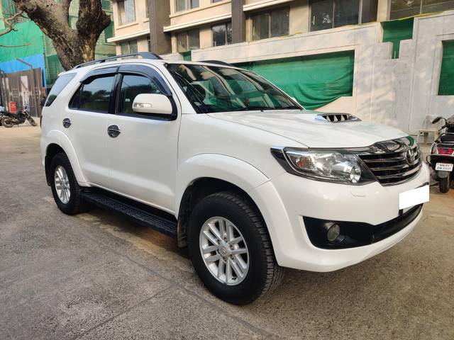 https://images10.gaadi.com/usedcar_image/4408438/original/processed_826080a472d441b9f9a0eba51e5009c4.jpg?imwidth=6400