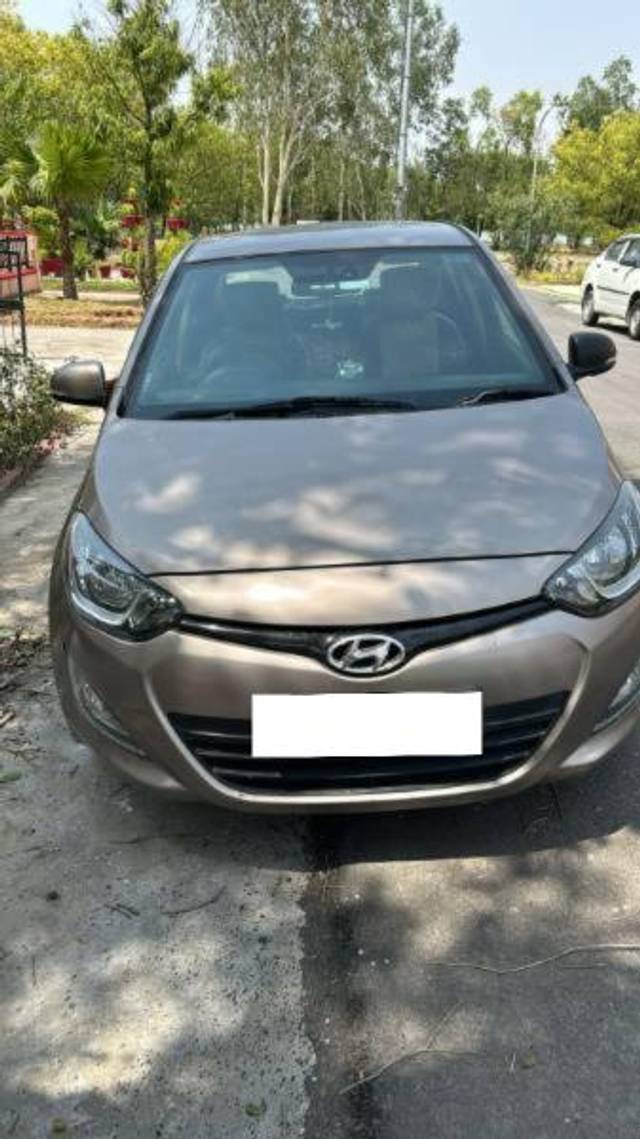 https://images10.gaadi.com/usedcar_image/4408470/original/processed_b4393978-1d17-4bd0-9be7-53b1fb1c806f.jpg?imwidth=6401