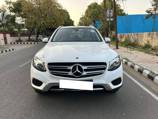 https://images10.gaadi.com/usedcar_image/4408638/original/processed_562260e1e995aed579870ecb64da7efc.jpg?imwidth=6400