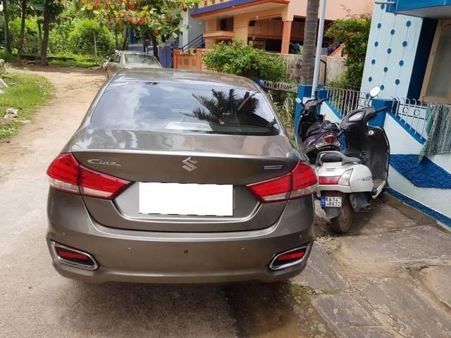 https://images10.gaadi.com/usedcar_image/4408662/original/processed_6f86b7c8-0431-4820-a9f8-4590b16ce56e.jpg?imwidth=6401