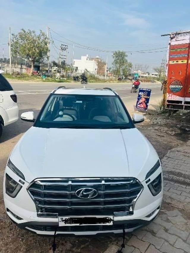 https://images10.gaadi.com/usedcar_image/4408668/original/processed_044e79af-fbfb-4621-a2d9-136fa42e3dac.jpeg?imwidth=6400