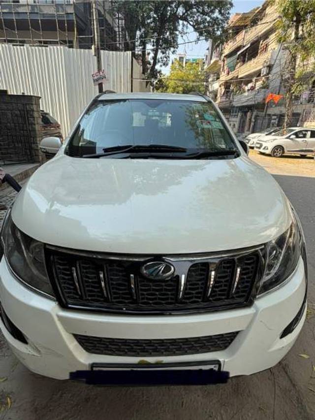 https://images10.gaadi.com/usedcar_image/4408796/original/b86252a059e3aa8c0f429ab1bc286866.jpg?imwidth=6401