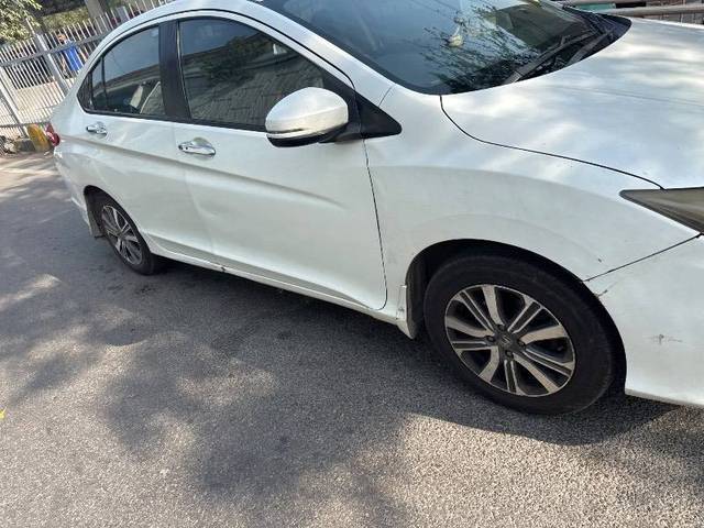 https://images10.gaadi.com/usedcar_image/4408920/original/90a7c828444039a0b80641329f00fa81.jpg?imwidth=6401