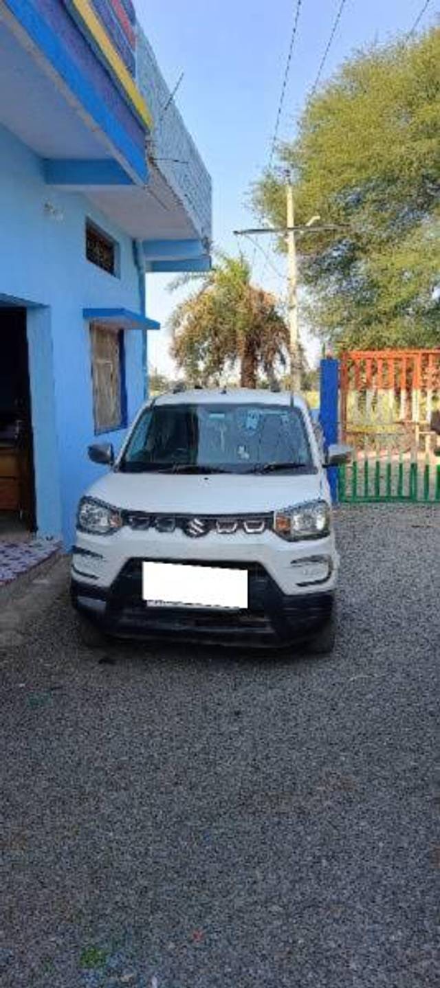 https://images10.gaadi.com/usedcar_image/4409021/original/processed_7cf370b4-e0a5-473f-afe3-8db679475e50.jpg?imwidth=6401