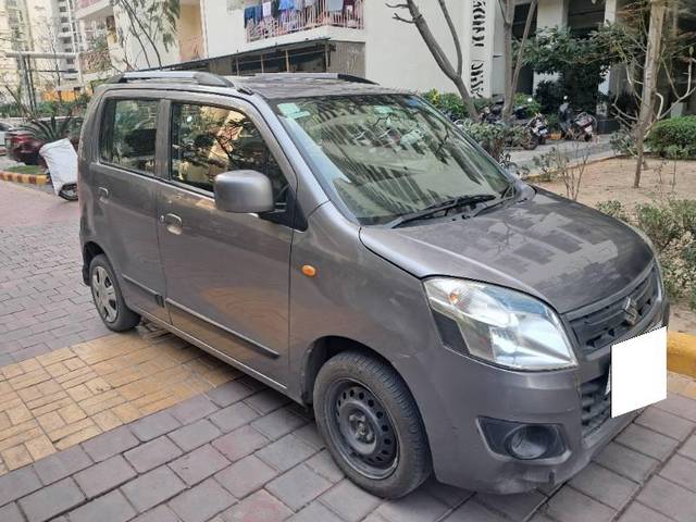 https://images10.gaadi.com/usedcar_image/4409116/original/processed_329e9e37-0bcf-4911-8ad8-6f8de8e1a45a.jpg?imwidth=6400