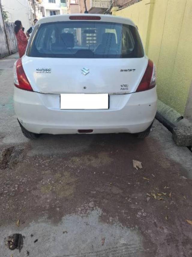 https://images10.gaadi.com/usedcar_image/4409201/original/processed_d155b46f-b54a-45f0-8df6-8e168e4efb2f.jpg?imwidth=6401