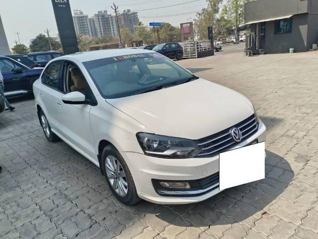 https://images10.gaadi.com/usedcar_image/4409205/original/processed_78c6ee2e-32e3-419a-8055-ff0c57429602.jpg?imwidth=6400