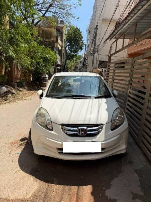 https://images10.gaadi.com/usedcar_image/4409214/original/processed_31dc2b46-8208-44b7-ade3-55c4e6dbf5c8.jpeg?imwidth=6400