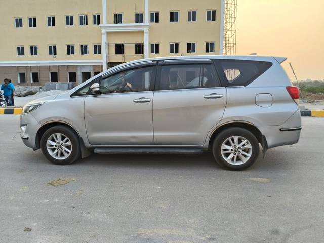 https://images10.gaadi.com/usedcar_image/4409263/original/0d620218f35af257c48105cf6e8f0373.jpg?imwidth=6402