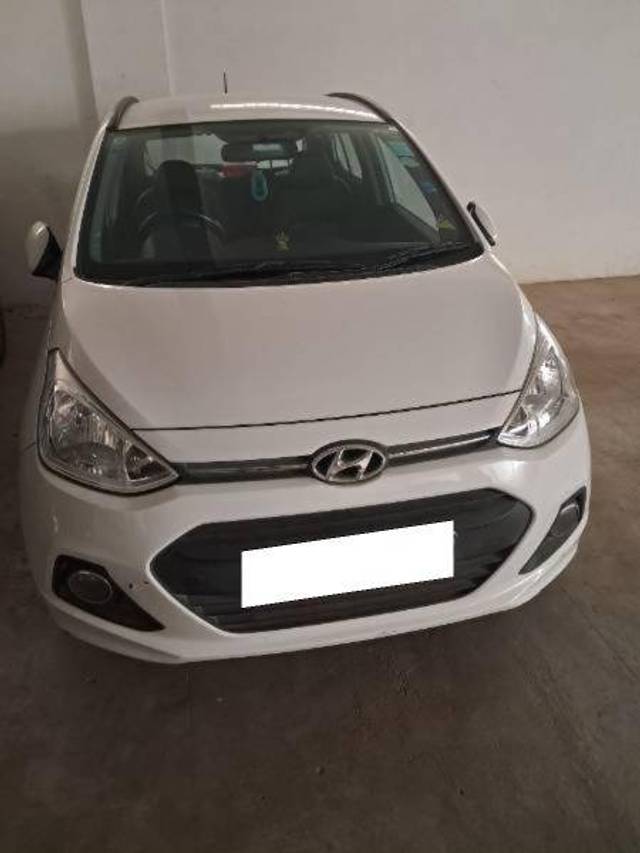 https://images10.gaadi.com/usedcar_image/4409607/original/e548fe42919791217174ca9ab6ead107.jpg?imwidth=6400