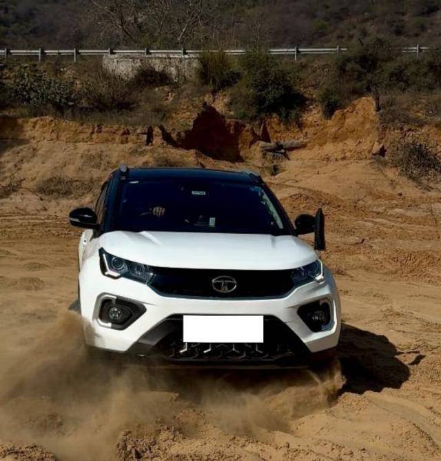 https://images10.gaadi.com/usedcar_image/4409652/original/240fc33cc2e26a189e7e458898533a34.jpeg?imwidth=6400
