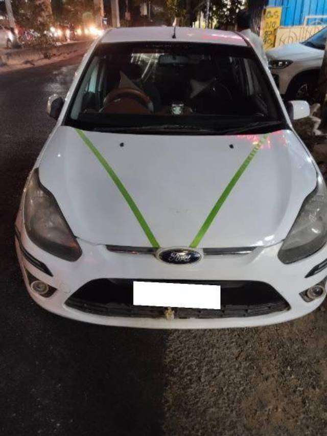 https://images10.gaadi.com/usedcar_image/4409695/original/9b3efd07d8dacf06f716a8bde690cca3.jpg?imwidth=6400