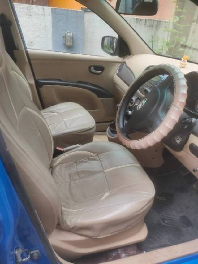 https://images10.gaadi.com/usedcar_image/4409699/original/e4d9db1d582ff46183d8fb66bd3d3e32.jpg?imwidth=6402