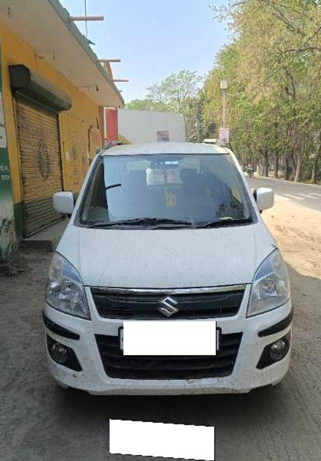 https://images10.gaadi.com/usedcar_image/4409732/original/processed_840fd590-33e9-47b6-8506-74c2bb2660d2.jpg?imwidth=6400