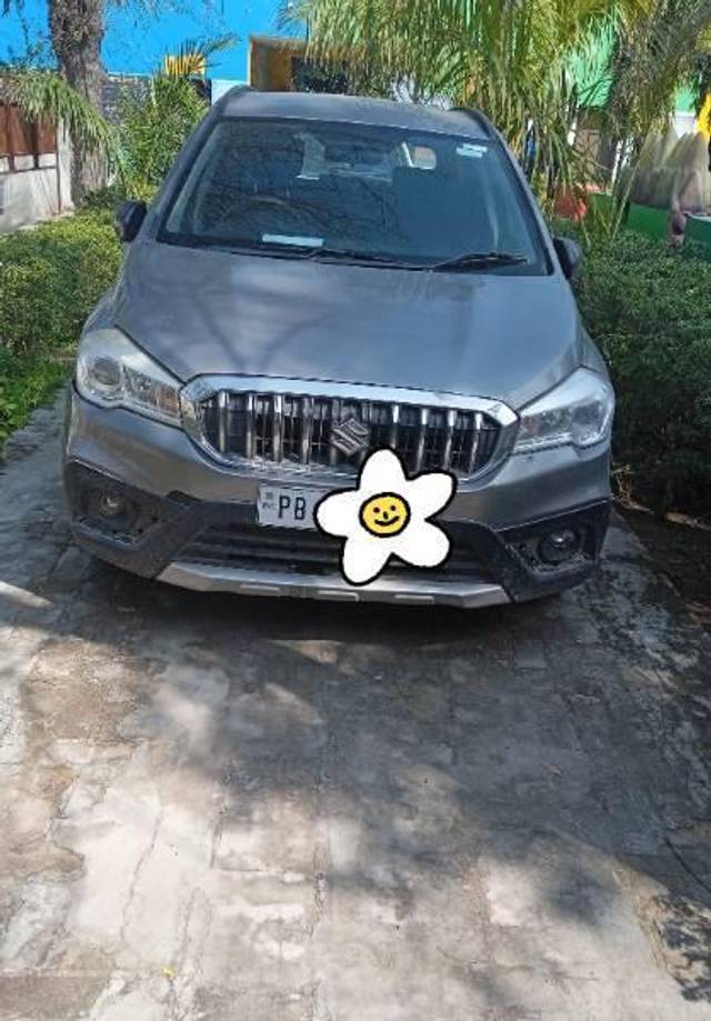 https://images10.gaadi.com/usedcar_image/4409733/original/processed_5a5bed9d-0ead-429b-9659-b2e9d31b90b3.jpg?imwidth=6400