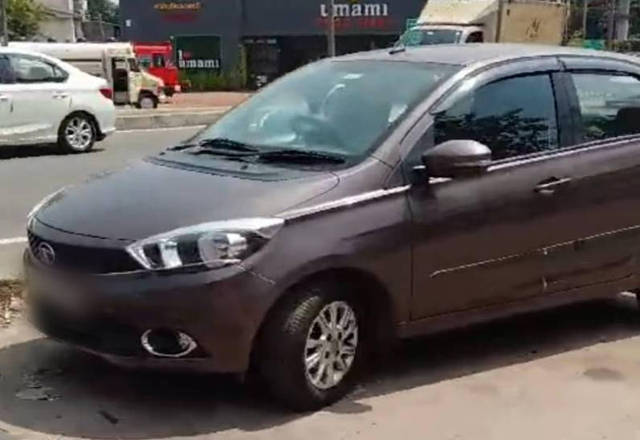 https://images10.gaadi.com/usedcar_image/4409747/original/f604f7e344bd0c2821ec227857a61ba5.jpg?imwidth=6400