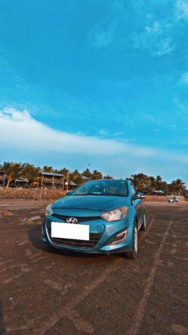 https://images10.gaadi.com/usedcar_image/4409781/original/d46aacbd94d1895d05c02285d78585a4.jpg?imwidth=6402