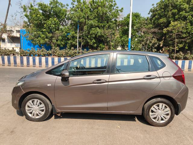 https://images10.gaadi.com/usedcar_image/4409793/original/89e9200f2249fe49420188d1b8cc7587.jpg?imwidth=6402