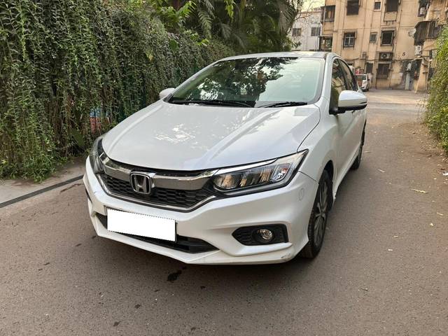 https://images10.gaadi.com/usedcar_image/4409835/original/processed_244f87eae67ee61897928ff6cfdc8d5e.jpeg?imwidth=6401