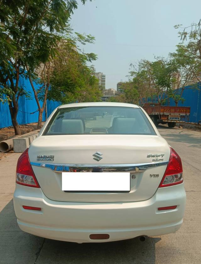 https://images10.gaadi.com/usedcar_image/4409854/original/processed_85910832f424473f2ff8511a4b1dcb98.jpg?imwidth=6402