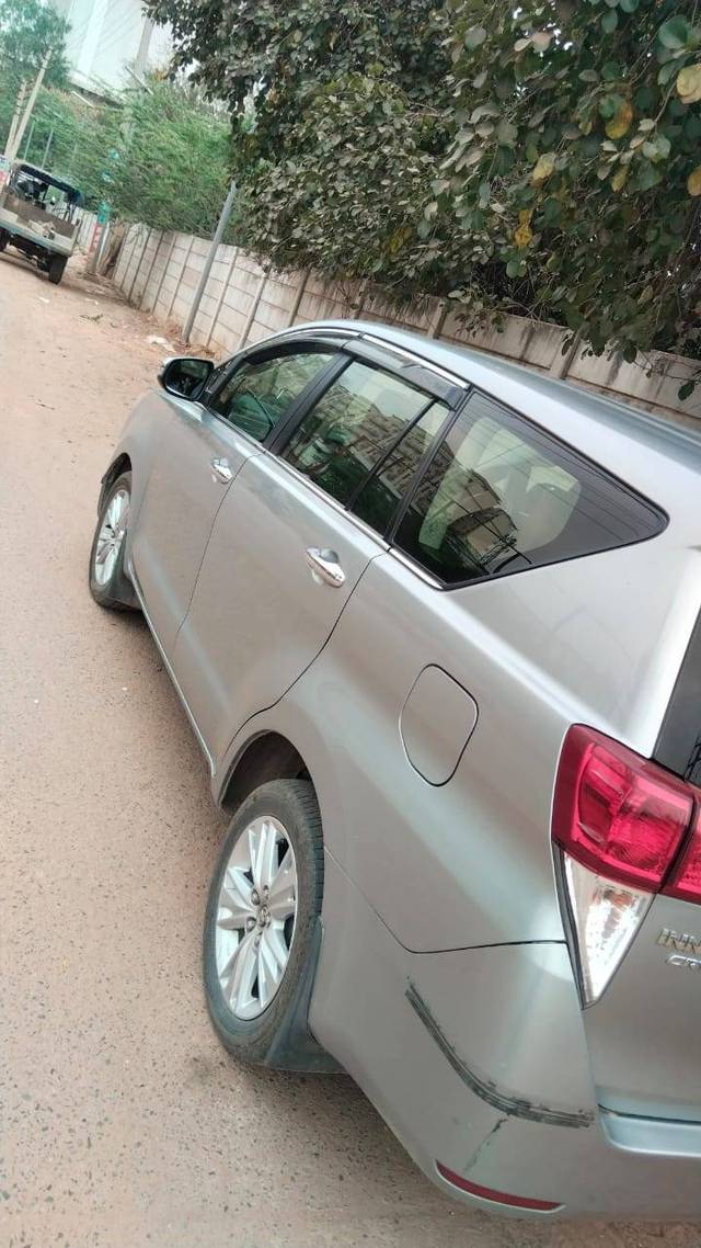 https://images10.gaadi.com/usedcar_image/4409858/original/57a4a9aca260bc379d460c4d6d3a4dd6.jpg?imwidth=6402