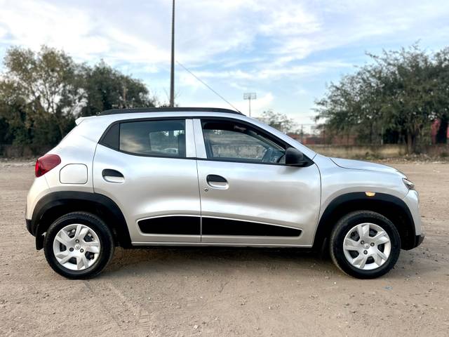 https://images10.gaadi.com/usedcar_image/4409870/original/293bac3343fc252c762168e94615ef8d.jpeg?imwidth=6401