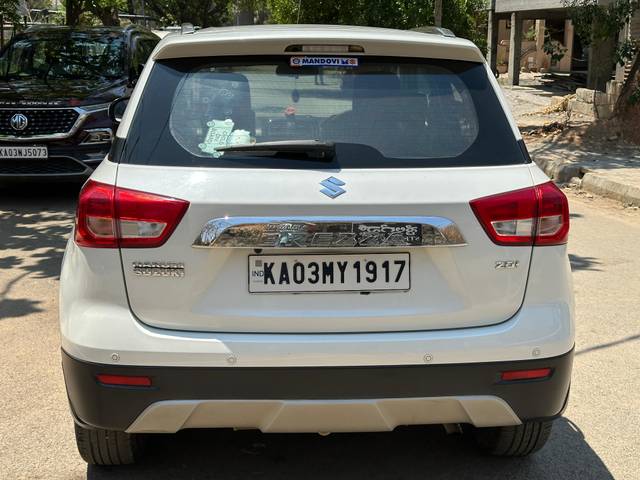 https://images10.gaadi.com/usedcar_image/4410144/original/739039a04080f67c48f997daa2f7d210.jpg?imwidth=6401