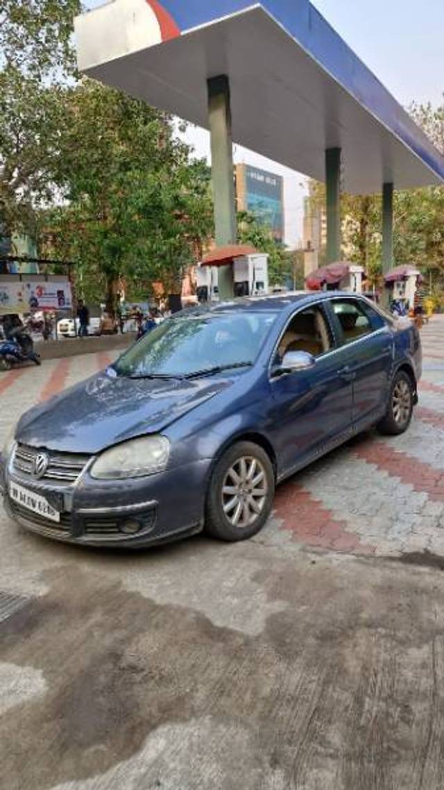 https://images10.gaadi.com/usedcar_image/4410196/original/ec007338cd468ef5c14bad5bcdc6b6de.jpg?imwidth=6400