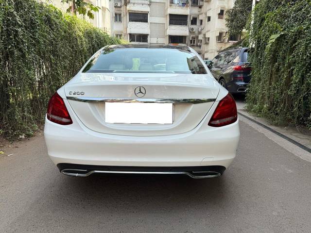https://images10.gaadi.com/usedcar_image/4410336/original/processed_2081650c8c2dca56e89b83a64a2e749e.jpeg?imwidth=6401