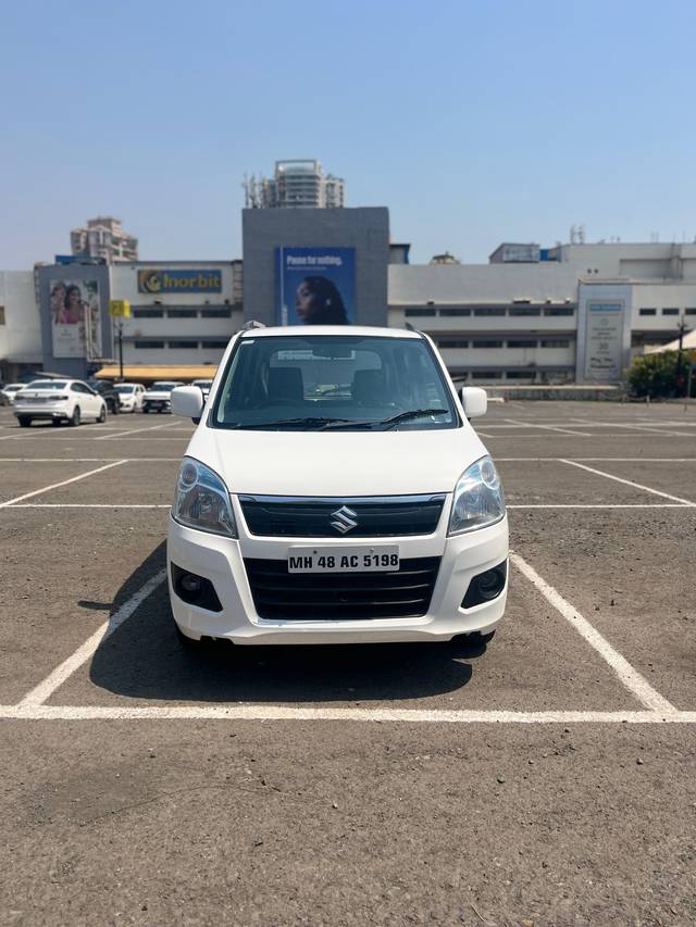 https://images10.gaadi.com/usedcar_image/4410387/original/97967e17f850cd26d84487402b86bdb4.jpeg?imwidth=6400