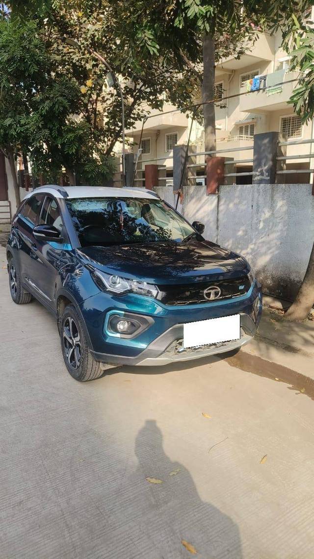 https://images10.gaadi.com/usedcar_image/4410393/original/50a593973d39645b6b3adc56cc90aa7e.jpg?imwidth=6400