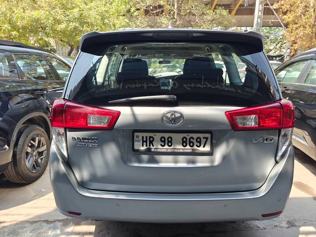 https://images10.gaadi.com/usedcar_image/4410526/original/e2384772ca455353e9d0719d8335240c.jpg?imwidth=6401