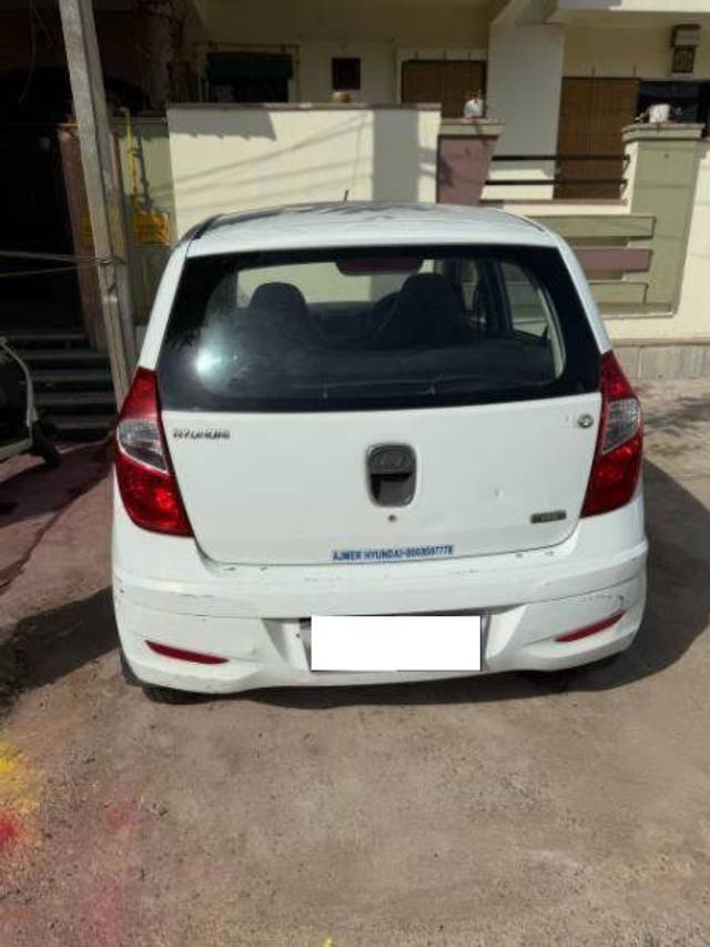 https://images10.gaadi.com/usedcar_image/4410541/original/9b91bdb33487fad2735bced9a12c2418.jpg?imwidth=6400