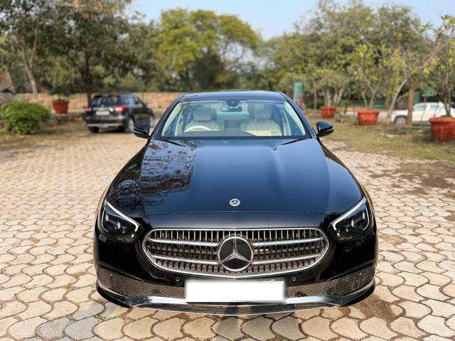 https://images10.gaadi.com/usedcar_image/4410584/original/processed_aa31044f29f7ed24ea5a4e69e66242e5.jpg?imwidth=6401