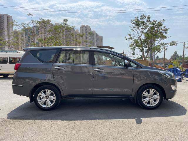 https://images10.gaadi.com/usedcar_image/4410641/original/aa0fdc091a07763491cffe462b864e5e.jpg?imwidth=6402
