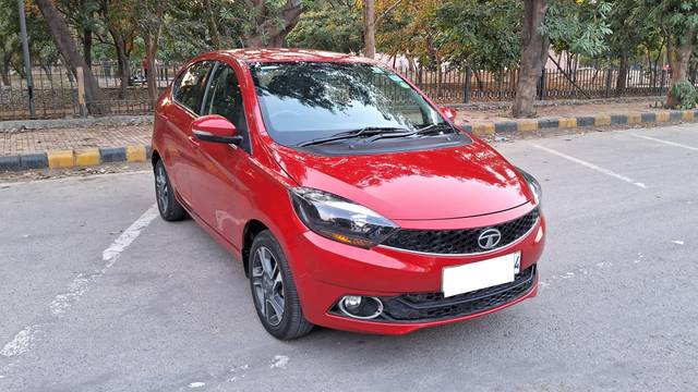 https://images10.gaadi.com/usedcar_image/4410746/original/processed_91c95ed1a2e074821b9515d62963c108.jpg?imwidth=6400