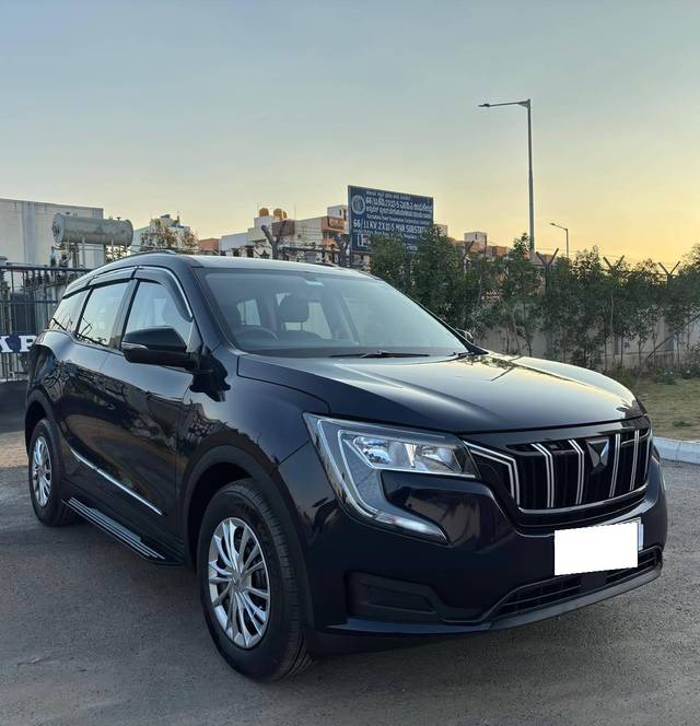 https://images10.gaadi.com/usedcar_image/4410755/original/processed_031090172384f96e85d539349639c725.jpg?imwidth=6400