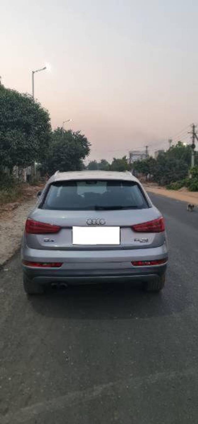 https://images10.gaadi.com/usedcar_image/4410762/original/d8a46bd6c93171378f675c5905ed370a.jpg?imwidth=6401