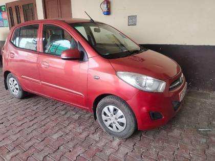 Hyundai i10 Sportz 1.2 AT
