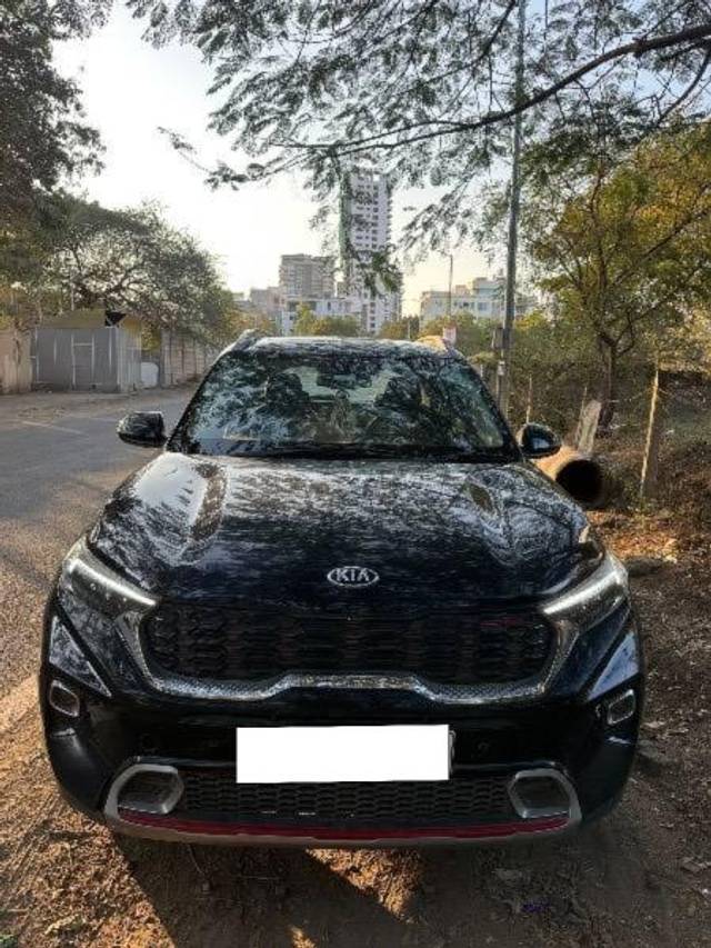 https://images10.gaadi.com/usedcar_image/4410884/original/processed_c585b51d-4237-4c15-b5ee-3be2ce0e28a0.jpeg?imwidth=6400