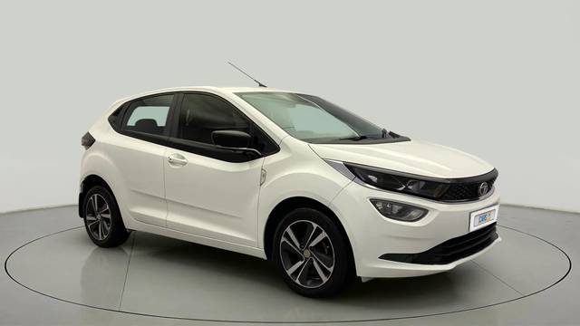 https://images10.gaadi.com/usedcar_image/4410896/original/1b4a1971b5c225e2672bc8332bbdd032.jpg?imwidth=6400