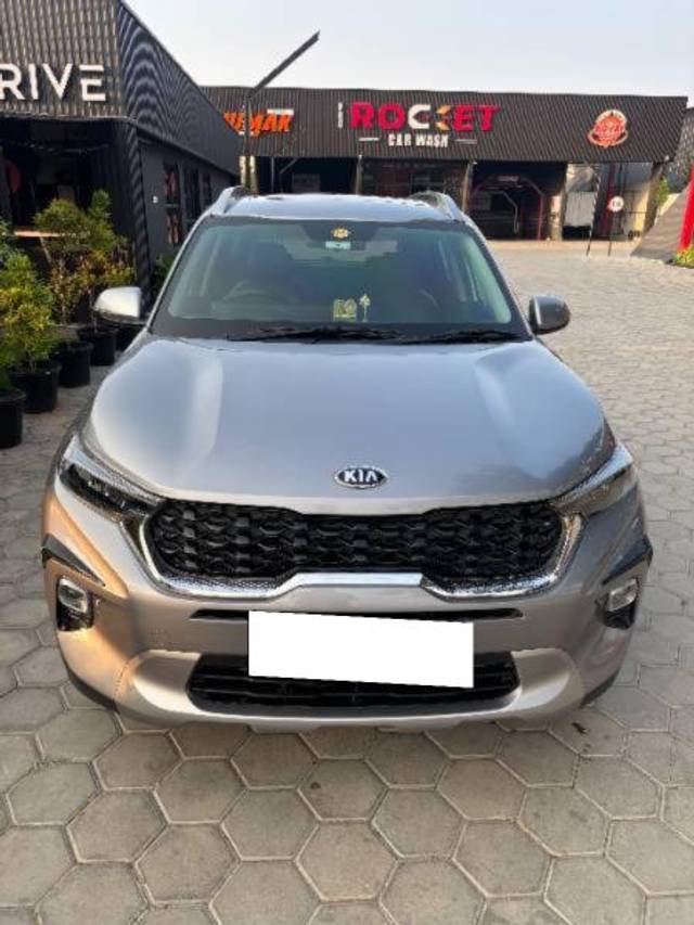 https://images10.gaadi.com/usedcar_image/4410903/original/processed_2381ed22-de32-46d8-bca5-72ecf937c0a4.JPG?imwidth=6400