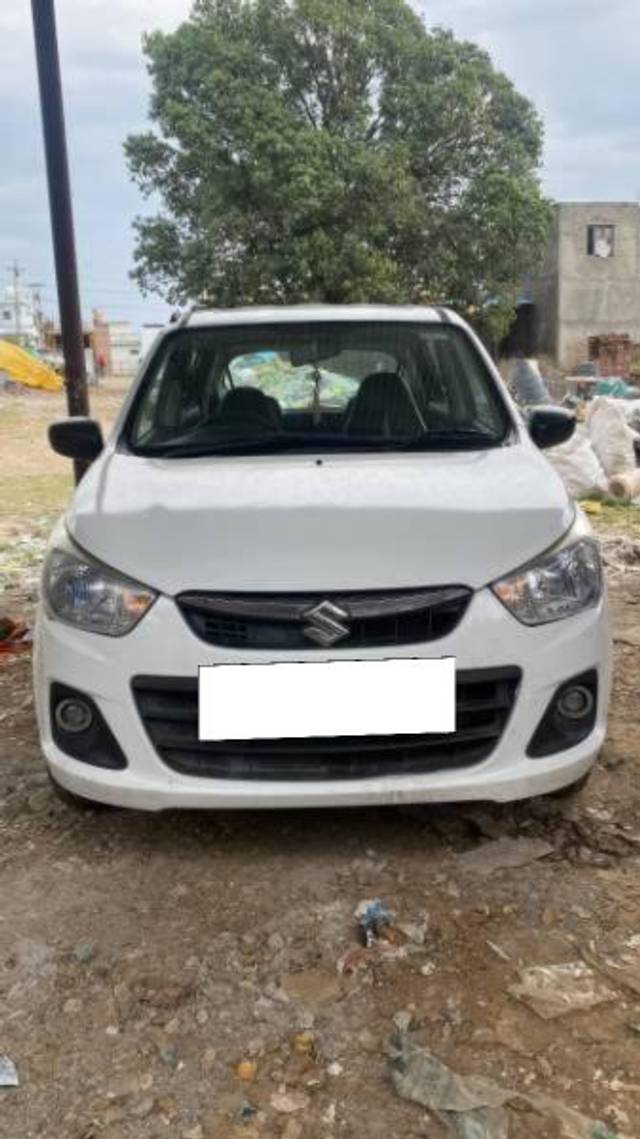 https://images10.gaadi.com/usedcar_image/4410941/original/processed_58632372-a2ab-444b-b849-6e38476048a1.jpg?imwidth=6402