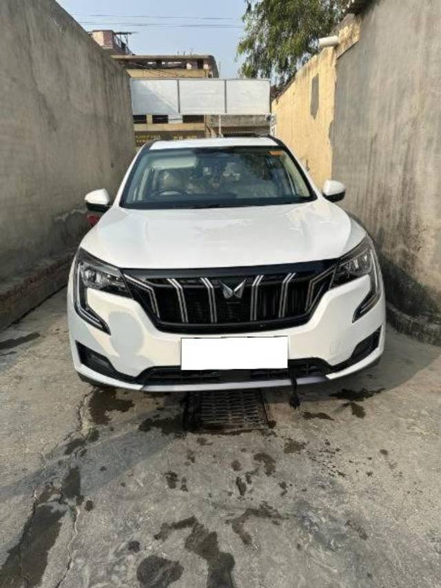 https://images10.gaadi.com/usedcar_image/4410976/original/processed_6a9cfa67-1345-43e0-ab05-a2a2bc502216.jpg?imwidth=6400