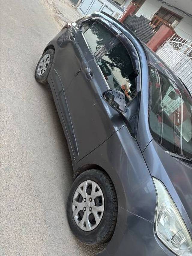 https://images10.gaadi.com/usedcar_image/4411245/original/79f8696bbb9f2528341922fdeaf0f5c9.jpeg?imwidth=6401
