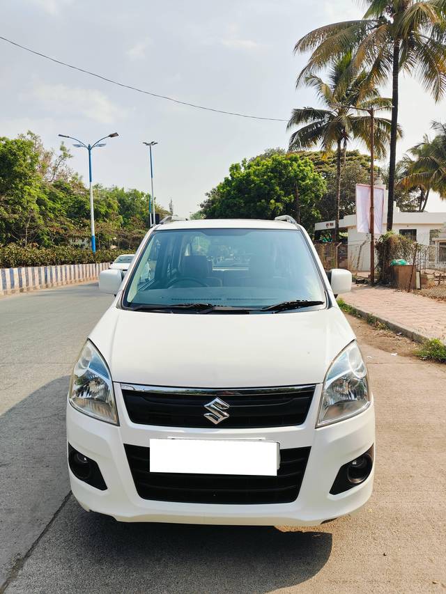 https://images10.gaadi.com/usedcar_image/4411326/original/processed_6b7cfc3e2bd6657073652b9365590c33.jpg?imwidth=6400