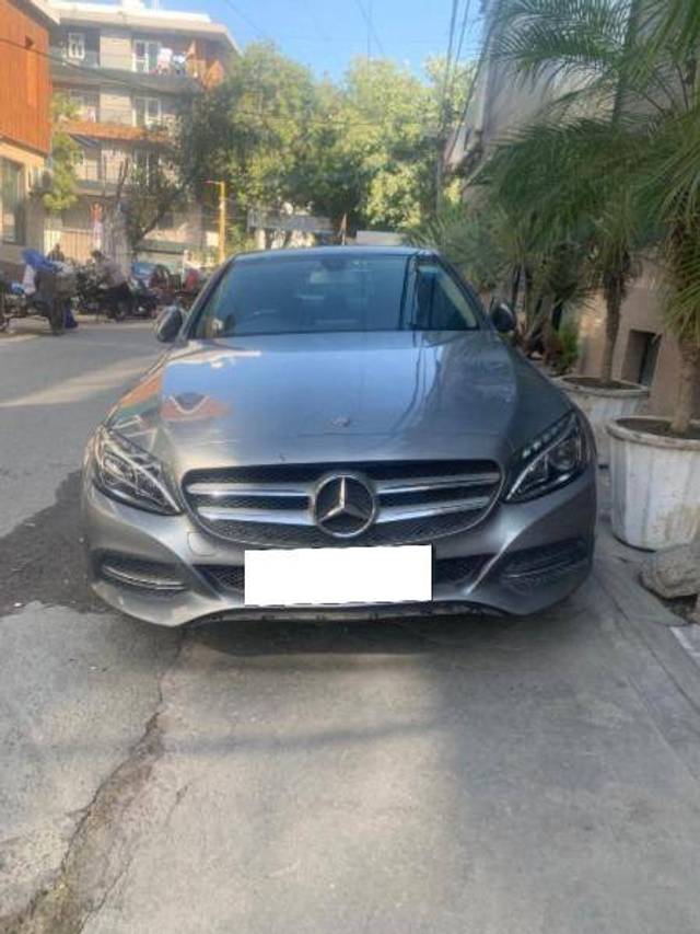 https://images10.gaadi.com/usedcar_image/4411331/original/f17e7af7aab3458ead8edb89ec6c6b00.jpeg?imwidth=6400