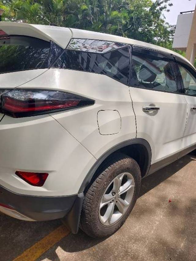 https://images10.gaadi.com/usedcar_image/4411347/original/d734b56772cf0b8900e3c4bca29c5a82.jpg?imwidth=6402