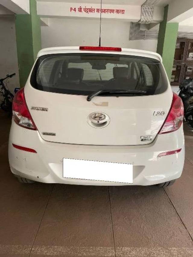 https://images10.gaadi.com/usedcar_image/4411388/original/processed_b3e70a1b-1c37-4b6a-9034-ba01315298e1.jpeg?imwidth=6402